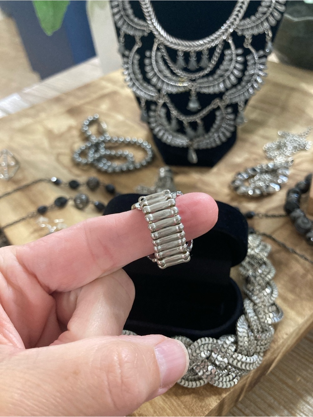 Mixed media - silver tone vintage|modern jewelry bundle - Picture 8 of 16